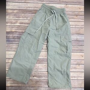 Girls high waisted cargo wide leg drawstring pants light green 140 (9-10y)
